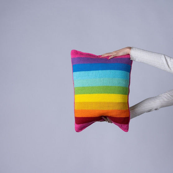 Ara - Raidallinen tyyny
4