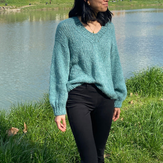 Charlotte - V-pääntie villapusero
2