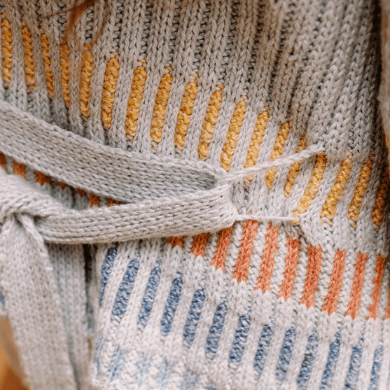 Fusing Cardigan - Avoin neuletakki solmittavalla vyöllä
3