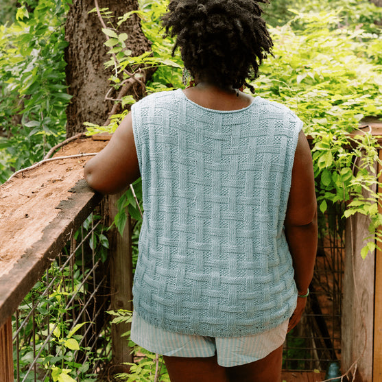 Calme Top - Hihaton korinpohja toppi
3