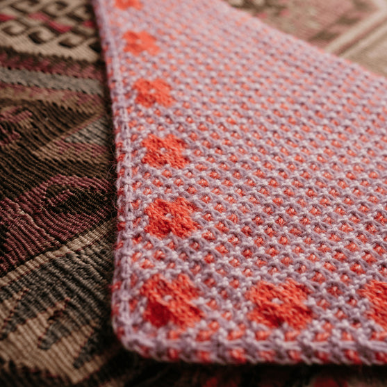 Pressed Flowers Kerchief - Mosaiikkihuivi
4