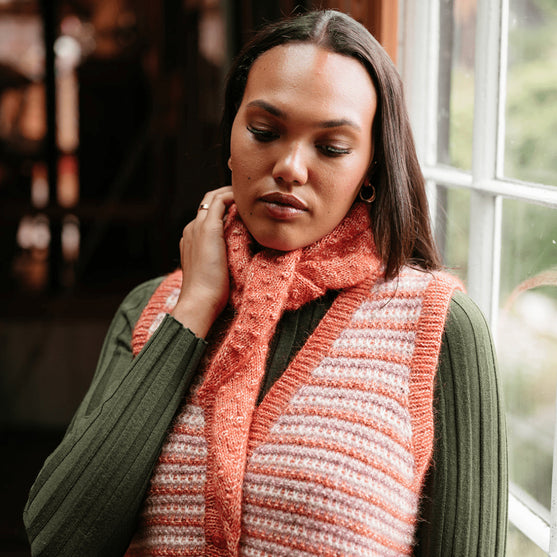 Amelia - Kirjoneuleliivi
6