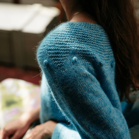 Adorned Pullover - Aina oikein kaarroke neulepaita
4