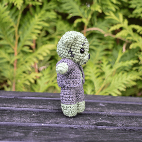 Frankie Dog - Halloween amigurumi
4