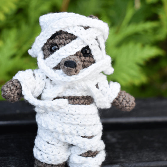 Mummy Bear - Halloween amigurumi
2