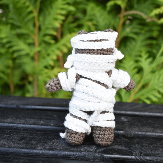 Mummy Bear - Halloween amigurumi
3
