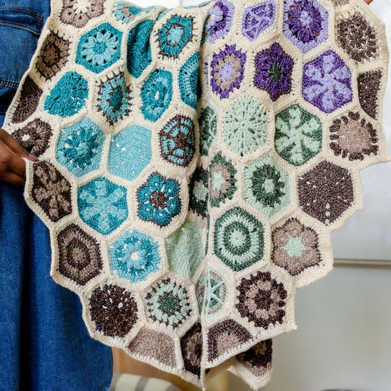 Aura - Sylipeitto - #FrostandBloomCAL
7