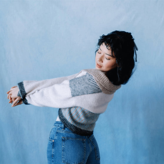 Amulet - Avonainen neuletakki
9