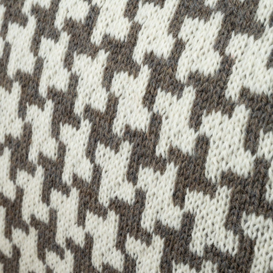 Letland - Ristikuvioinen tyyny
5