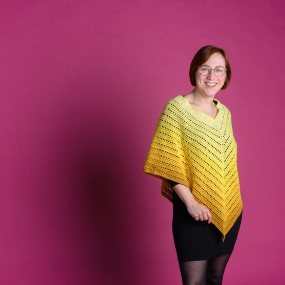 Classical Attitude - Poncho Aikuisten Koossa
4