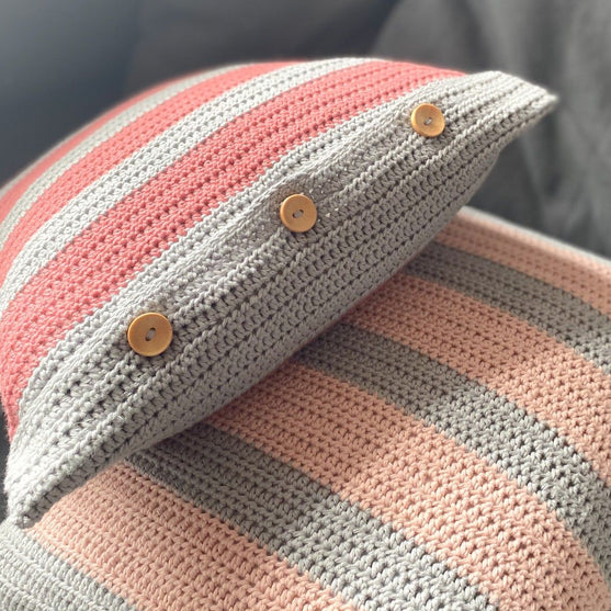 Cotton Stripes – Neliskanttinen tyyny
2