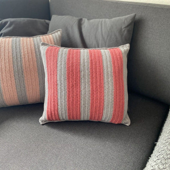 Cotton Stripes – Neliskanttinen tyyny
5
