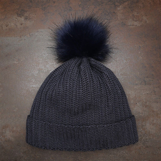 Pompon - Tummansininen - Go Handmade
3