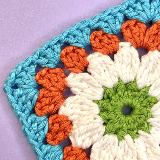 Hobbii Granny Square - Päivänkakkara
2