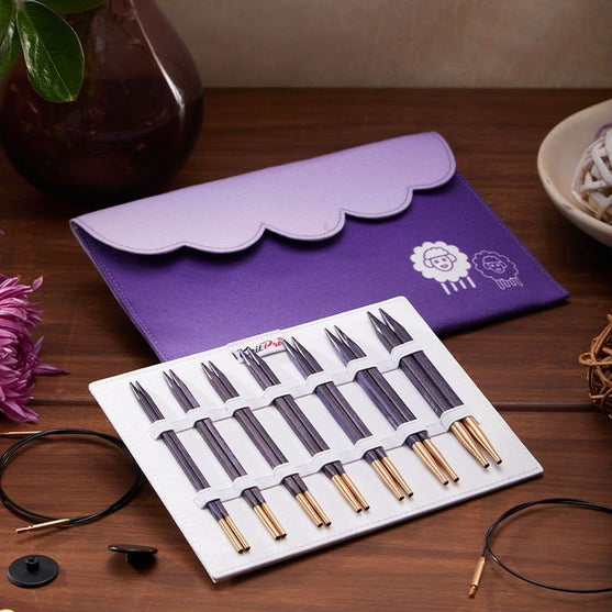 J'Adore Cubics Deluxe Vaihdettavien Pyöröpuikkojen Setti - KnitPro
4