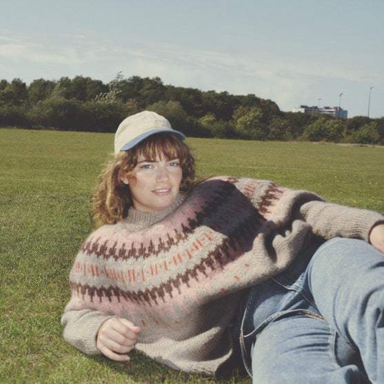 Dorthea - Kaarroke neulepusero
8