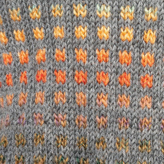 Pi - Pistekuvioinen pusero
7