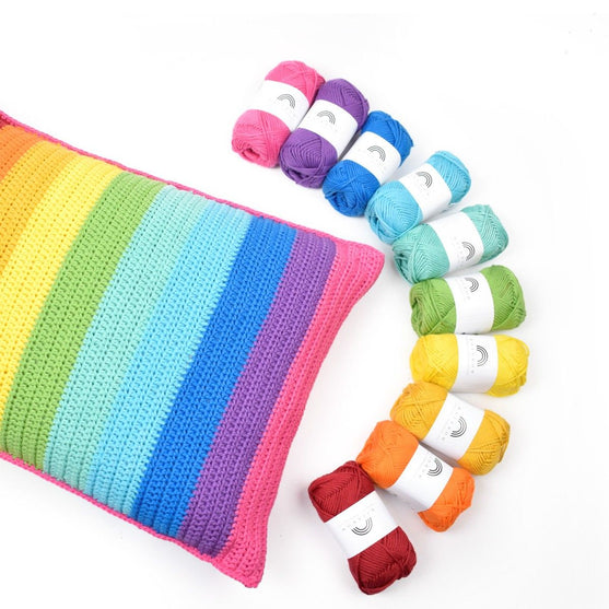 Rainbow Stripes - Koristetyyny
3