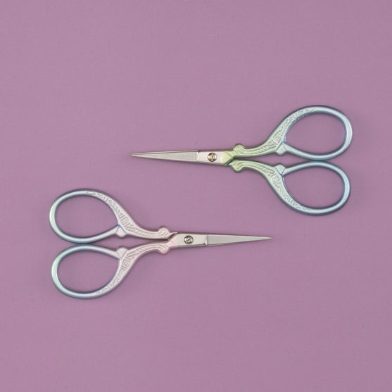 Sakset - Ornament - Ombré-efekti - Hobbii
3