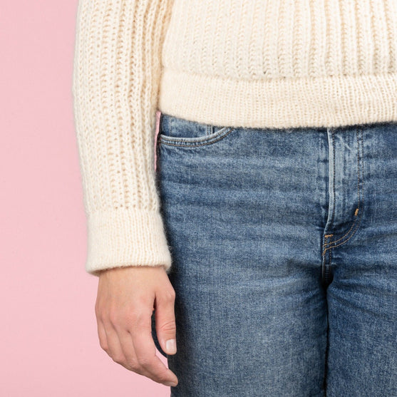 Skyler - Patenttineulepusero
6