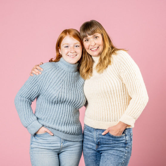 Skyler - Patenttineulepusero
9