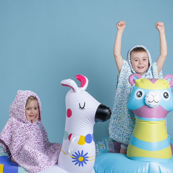 Ranta-poncho lapselle
7