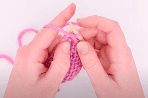 Purl Stitch (p)