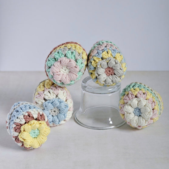 

Granny Eggs - Pääsiäiskoristeet
4