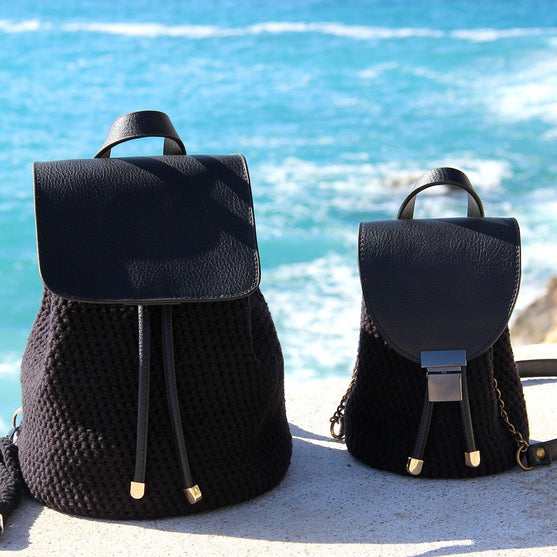 

Laukkuläppä magneettisella painikkeella - Black/Silver - Go Handmade
3