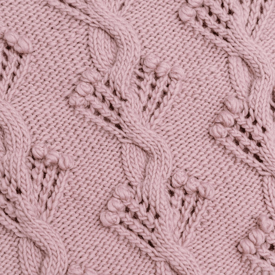 

Apotheosis - Palmikko ja nyppysilmukka neulepusero
8