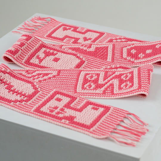 Hooked on You - Huivi