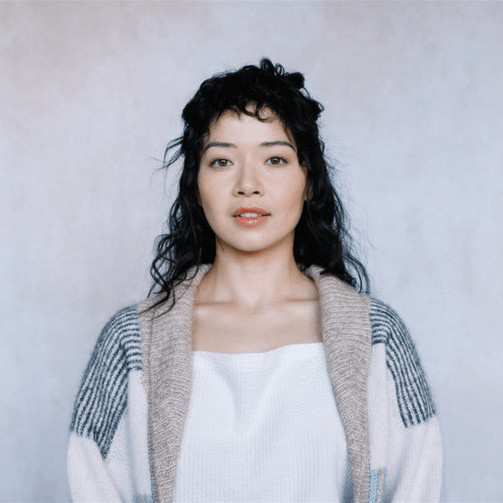 

Amulet - Avonainen neuletakki
5