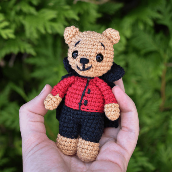 

Bitey Bear - Halloween amigurumi
4