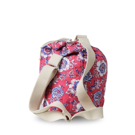 

Tikattu Silinteri-Olkälaukku - Hobbii
1