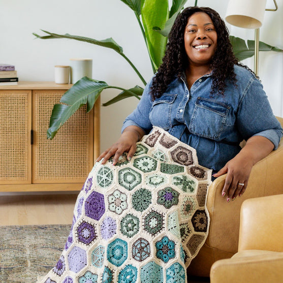 

Aura - Sylipeitto - #FrostandBloomCAL
6