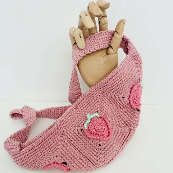 

Strawberry - Vyölaukku
1