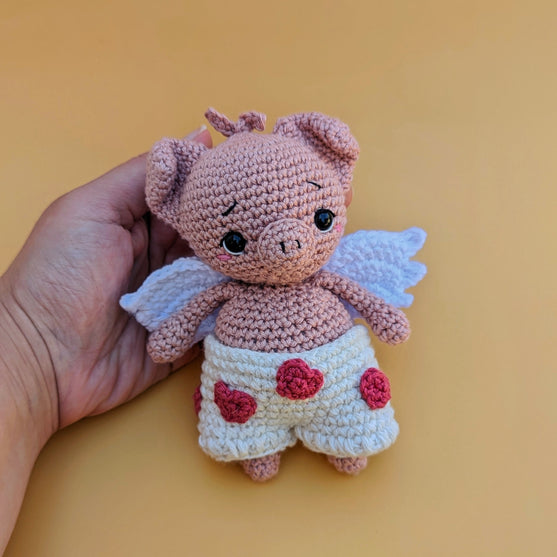 

Cupid Piglet - Amigurumi
3