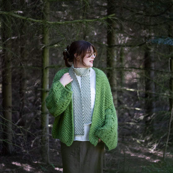 

Steppingstone - Kapea huivi
4