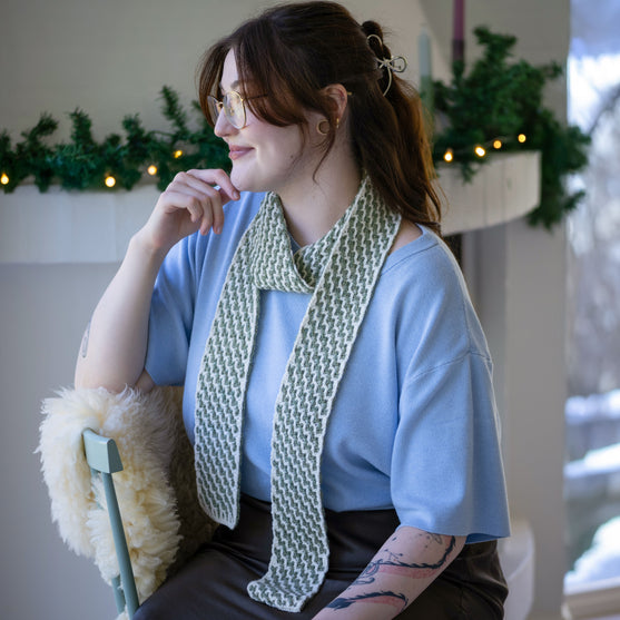 

Steppingstone - Kapea huivi
2