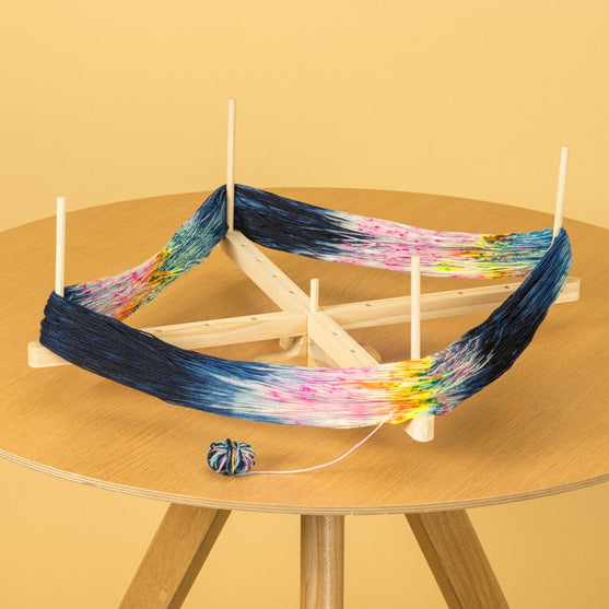 

Vyyhdinpuu jalustalla - Hobbii
4