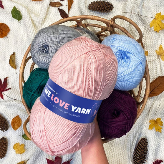 

Mega Ball 400 g - We Love Yarn
7