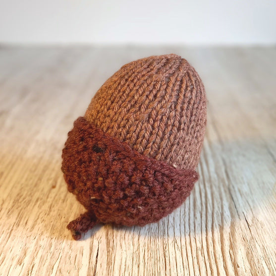 

Autumn Acorns - Syksyiset tammenterhot
4