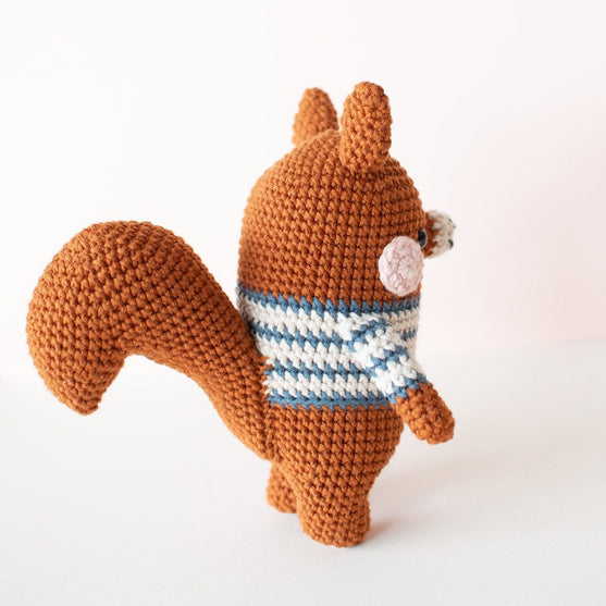 

Bruno Squirrel - Virkkauspaketti
5
