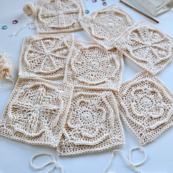 

Compass Rose - Länsi - Isoäidinneliö
3