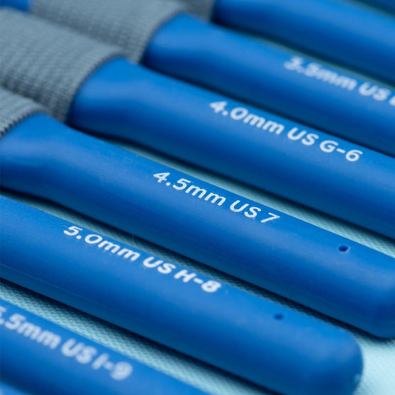 

Cosmo Virkkuukoukkusetti - 9 Kokoa - Indigo - Hobbii
6