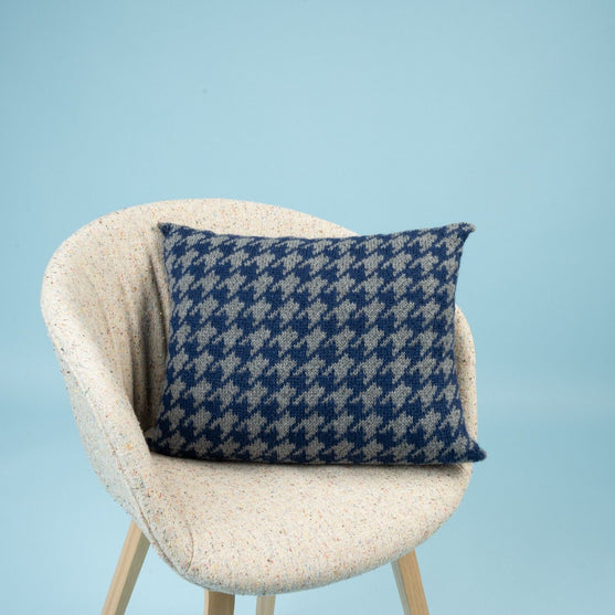 

Island - Kukonaskelkuvioinen tyyny
2