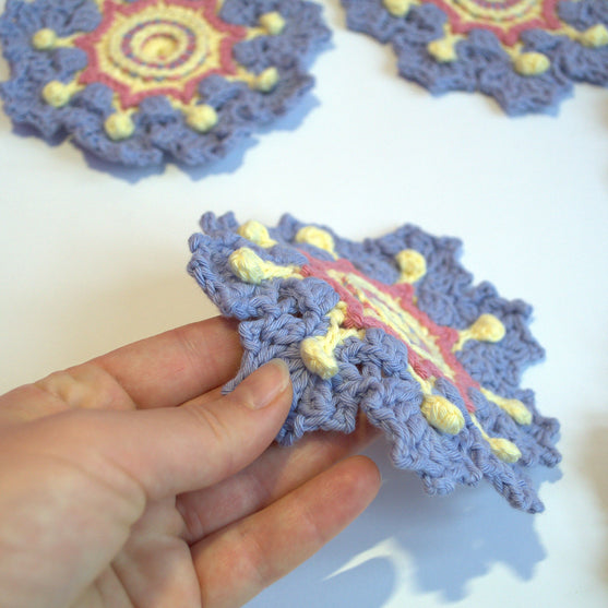 

Blooming Spring - Lasinaluset
4