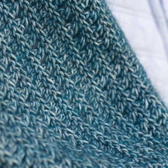 

Opera - Hihallinen Hartiahuivi
6