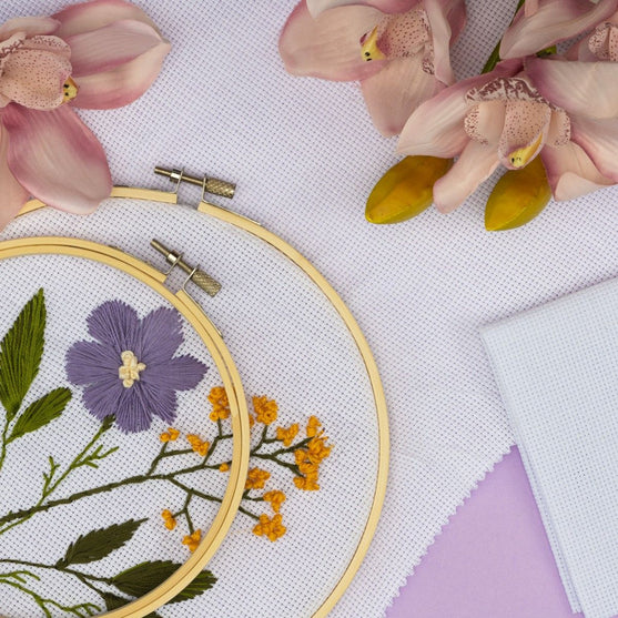 

Kirjontarengas kankaalla - Hobbii
2