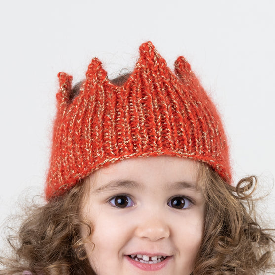 

Knitted Crown - Panta
2